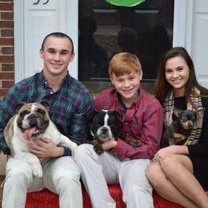 Meet your Posher, Casey